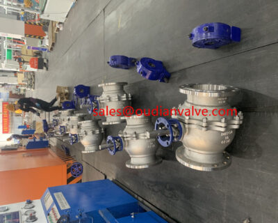 Ball valve 2 piece DIN flanges full bore in 316L